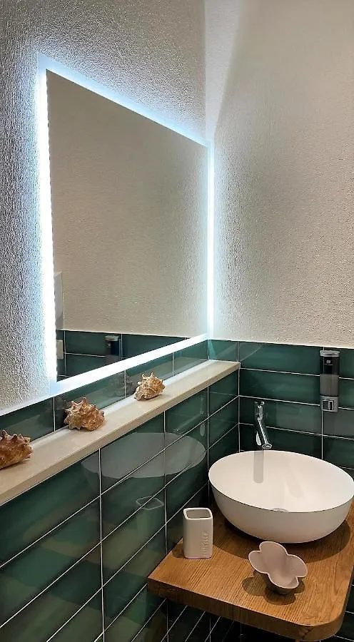 Suite Caronda Aeroporto di Catania Fontana Rossa